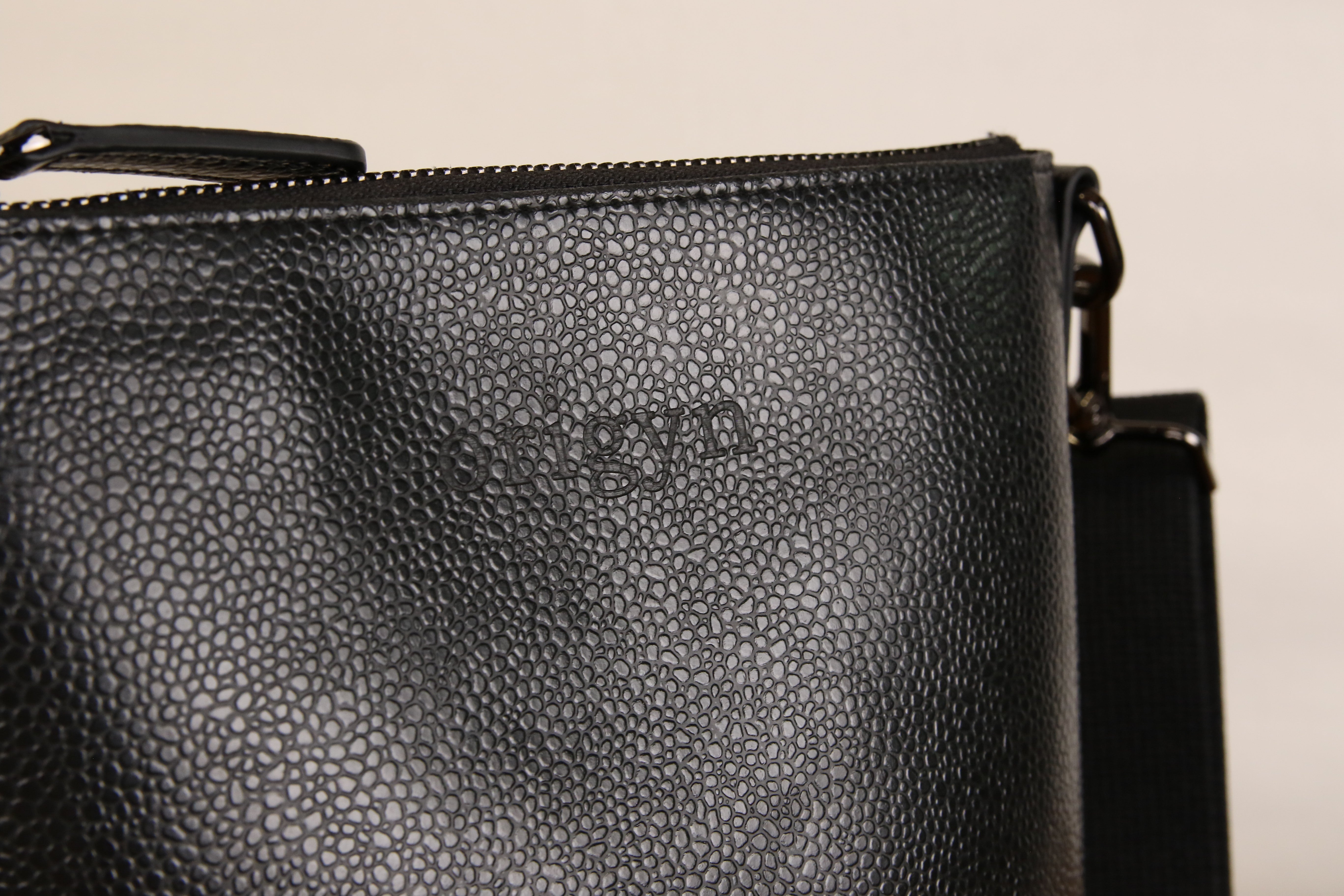 Origyn 04 - Plant-Based Vegan Leather Top Zip Handbag - Made with Plas